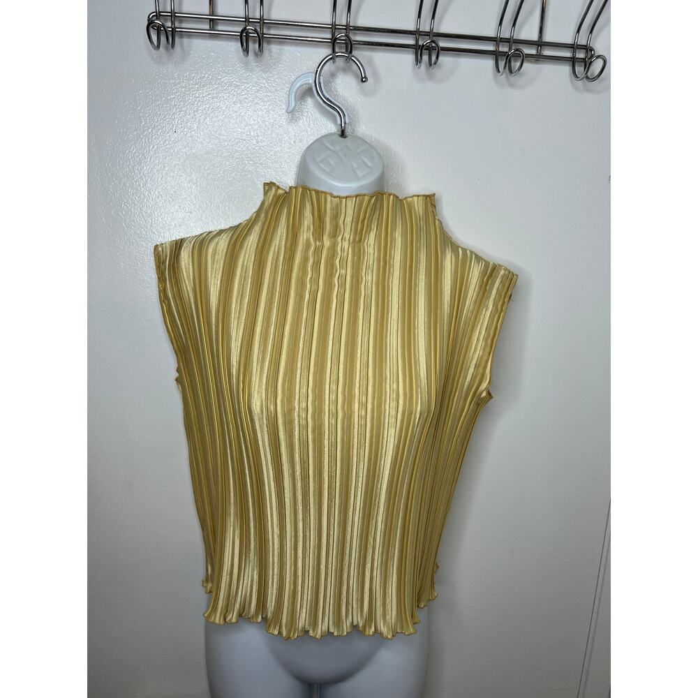 E.K. Designs Women's Pleated Accordion Sleeveless Crop Top Gold Vintage One Size
